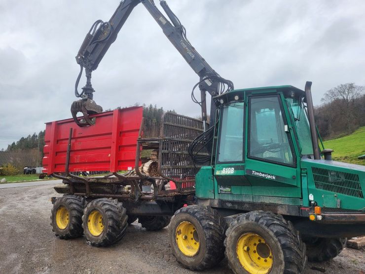 Timberjack 810B Forwarder